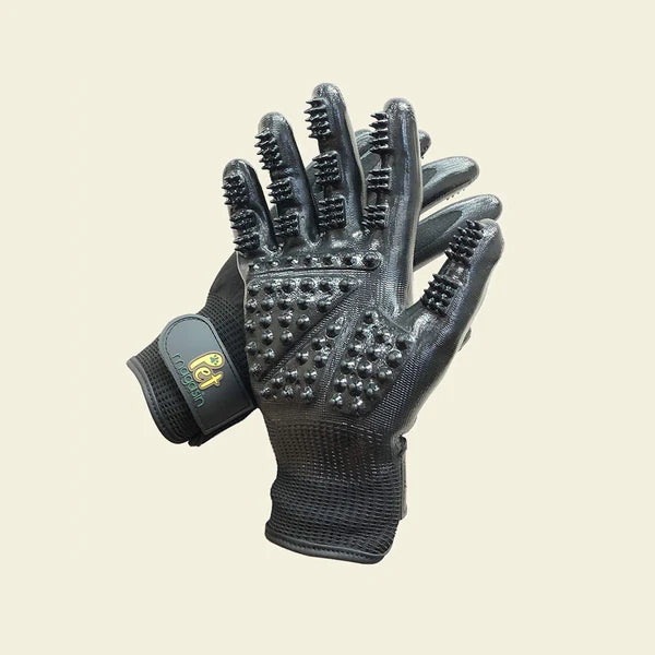 Pet Grooming Gloves – Shedding & Bathing Mitt for Dogs, Cats, Horses & Other Animals with Both Long and Short Fur